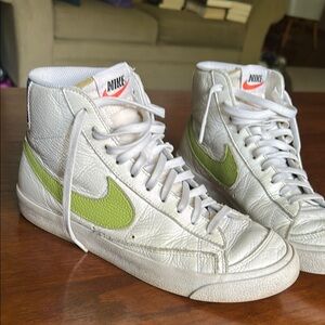 Nike White and Lime High-Tops with Smash on the back - Size 8.5